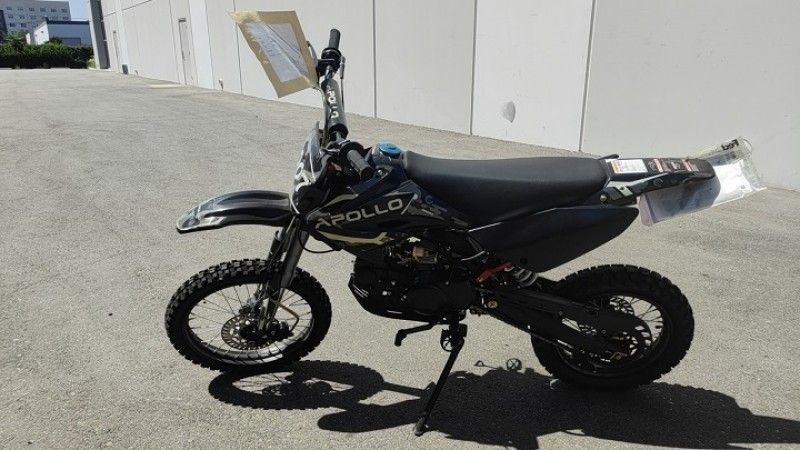 Apollo DB-007 125cc Kids Dirt Bike,4 Speed Manual, F/R 17/14" Wheels (Brand New Ready to Ride)