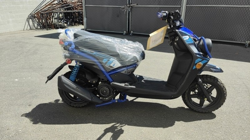 Boom 150cc Moped Scooter 150T-8 with 12’’ Wheels Electrical Starter (Brand New, Ready to Ride)