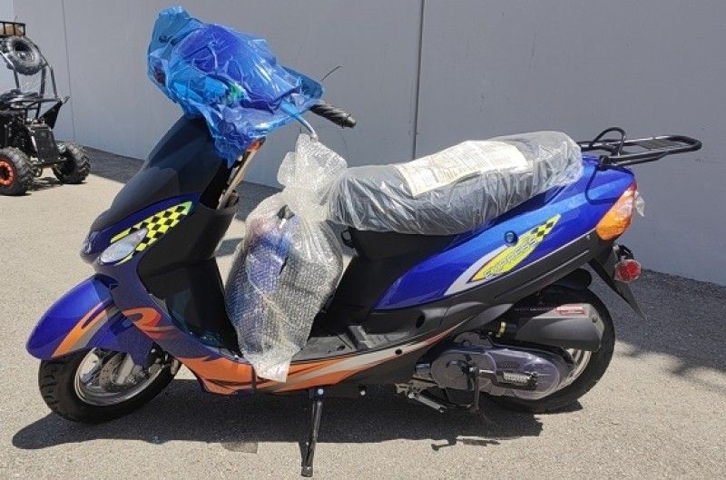 50cc Gas Scooter Moped Express Blue with Auto Transmission (Brand New, Ready to Ride)
