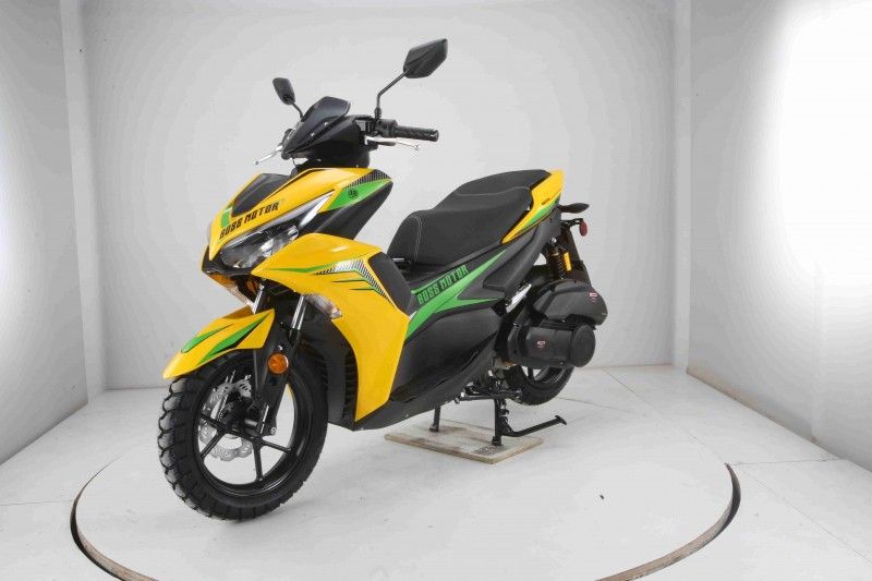 200cc gas scooter, moped, EFI