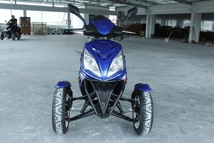 50cc Gas Trike Scooter TKA Tadpole Style with Auto Transmission