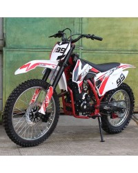 250cc Dirt Bike RF ZOOMe RTT with 5 Speed Manual Tranny, Electric and Kick Start,  Light Weight, Big 21/18 inch wheels