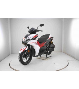 200cc gas scooter, moped, EFI