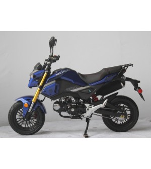 Boss Motor 125cc Vader 125 Special Edition, with Manual Transmission, Electric Start! Dual Headlights! Big 12" Wheels
