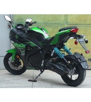 200cc Gas Motorcycle Super Sports 200 with CVT Auto Tranny, 14 inch Aluminium Wheels Green Black 2 tone