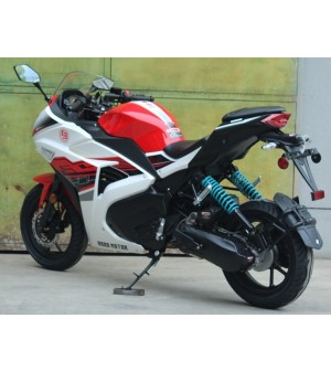 200cc Gas Motorcycle Super Sports 200 with CVT Auto Tranny, 14 inch Aluminium Wheels Red White 2 tone
