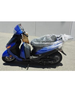 50cc Gas Scooter Moped STC-B with Auto Transmission (Brand New, Ready to Ride Package)