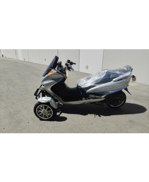 150cc Gas Trike Scooter TKA Tadpole Style with Auto Transmission (Brand new, Ready to Ride)